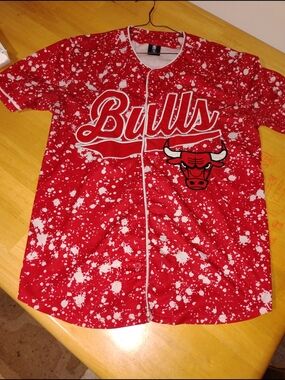 NBA Bulls Red and White Splatter Button-Front Kids Jersey